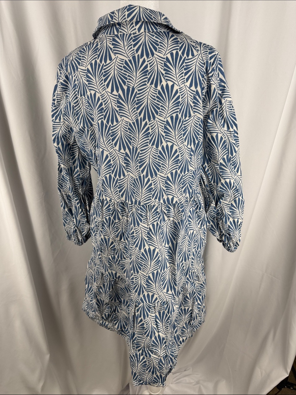 Rachel Zoe Blue and White Leaf-Print Tiered Long-Sleeve Dress - Picture 6 of 11